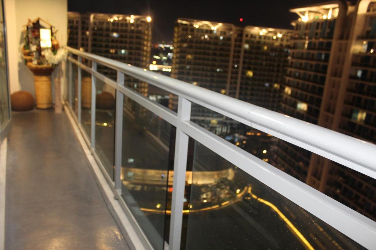 Azure C2 Balcony Wifi Near Mall Airport Multiple Units Paranaque City Екстериор снимка