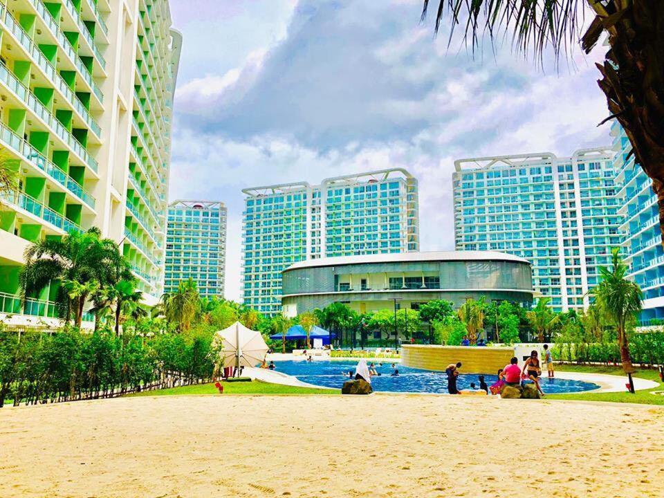 Azure C2 Balcony Wifi Near Mall Airport Multiple Units Paranaque City Екстериор снимка