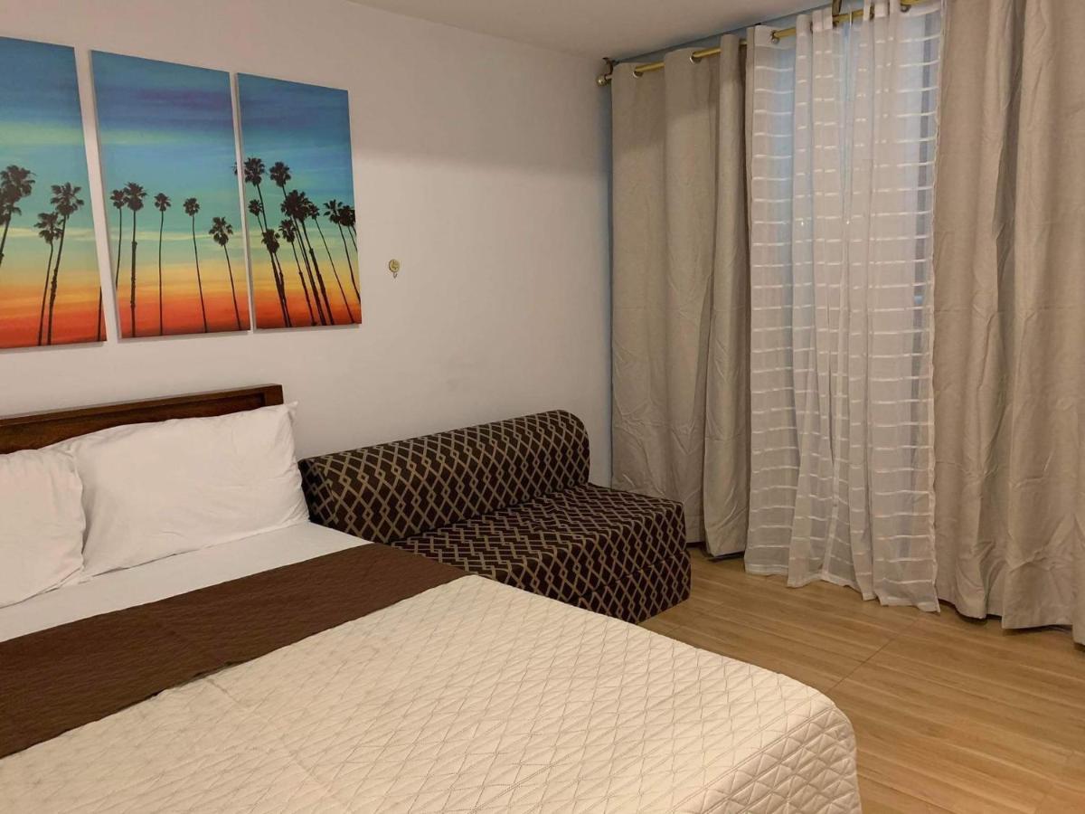 Azure C2 Balcony Wifi Near Mall Airport Multiple Units Paranaque City Екстериор снимка