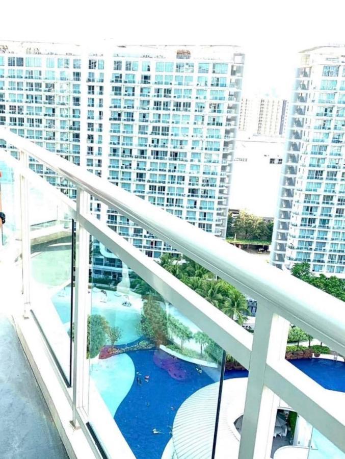 Azure C2 Balcony Wifi Near Mall Airport Multiple Units Paranaque City Екстериор снимка