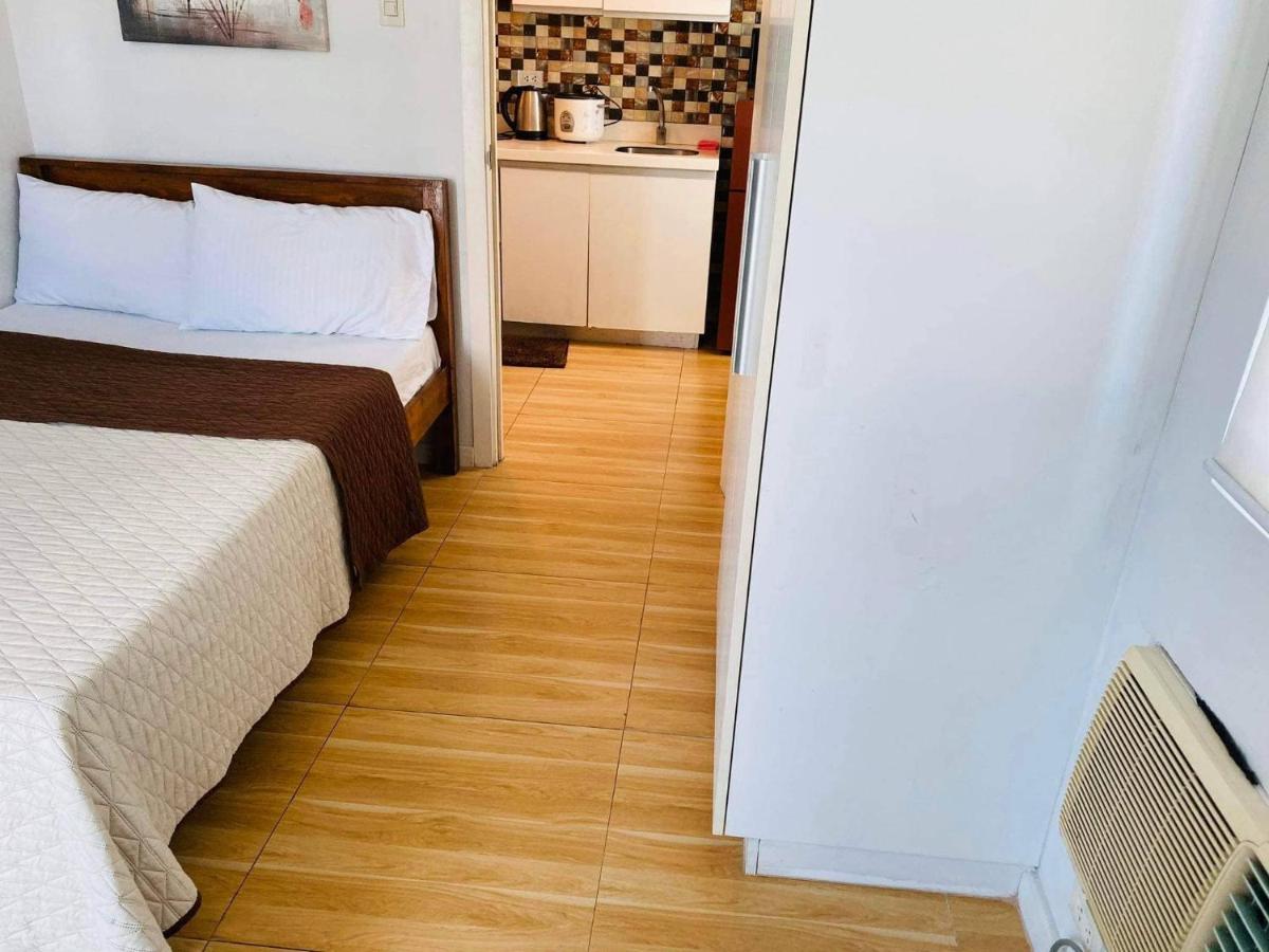 Azure C2 Balcony Wifi Near Mall Airport Multiple Units Paranaque City Екстериор снимка
